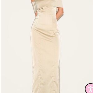 PrettyLittleThing Sage Green Formal Dress